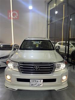 تۆیۆتا لاند کروزەر